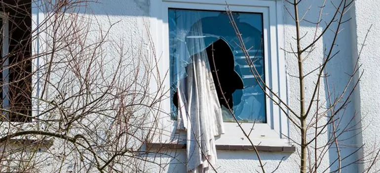Storm Window Installation Contractors in Bartow, FL