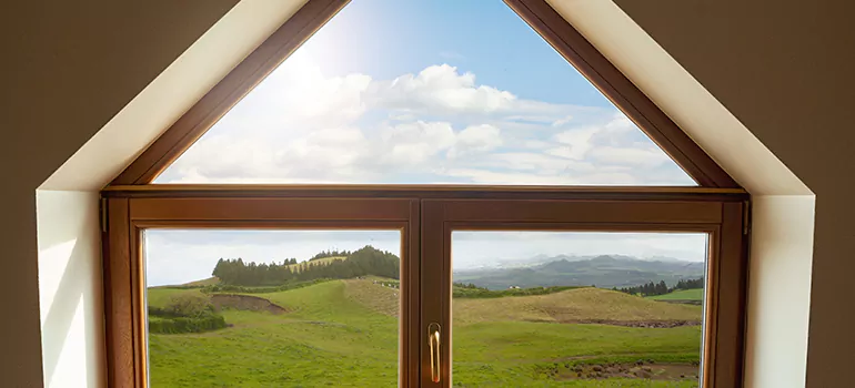 Trapezoid Window Maintenance in Bartow, FL